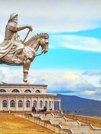 Tsonjin boldog chinggis khaan statue, tourist attraction places mongolia top 10
